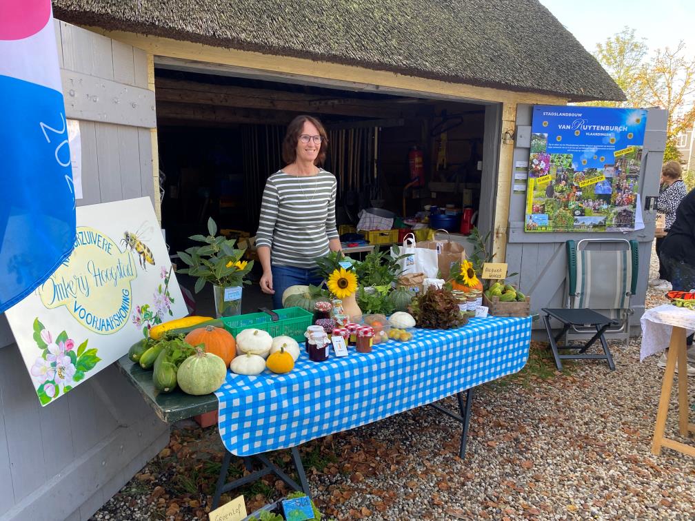 Thumbnail of Oogstmarkt en open akker 30 september groot succes
